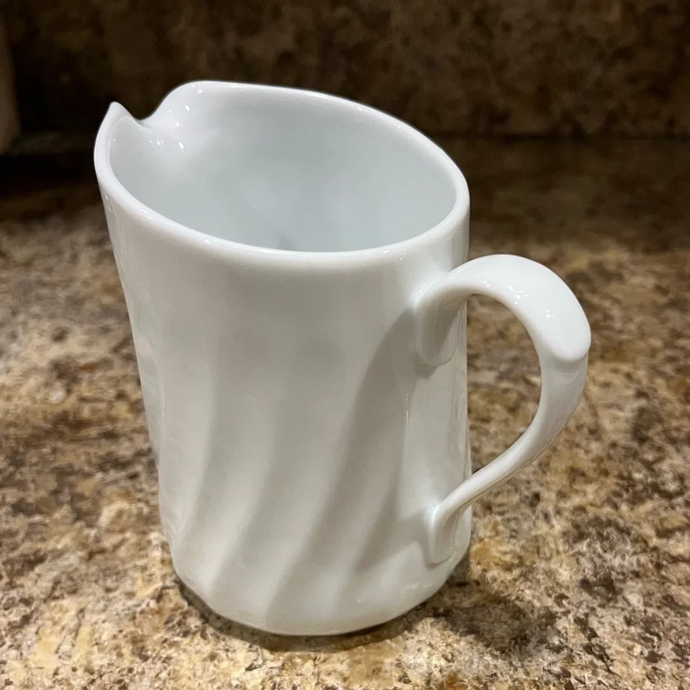 Elegant Vintage Corning Corelle White Creamer Pitcher